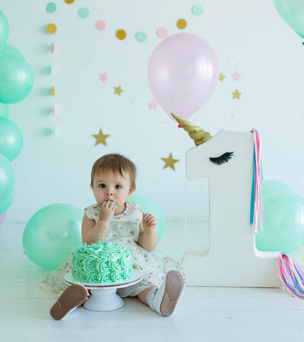 17 Unique First Birthday Photoshoot Ideas And Tips