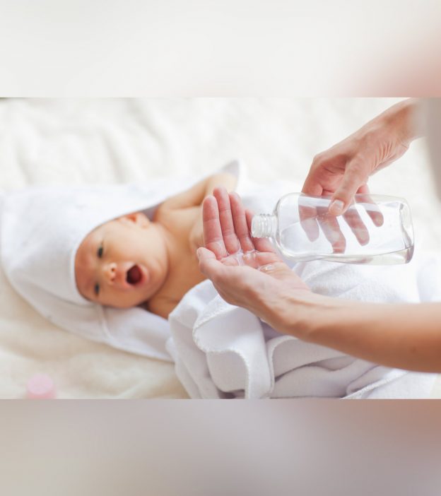 Mineral Oil For Babies: Safety, How To Use And Side Effects